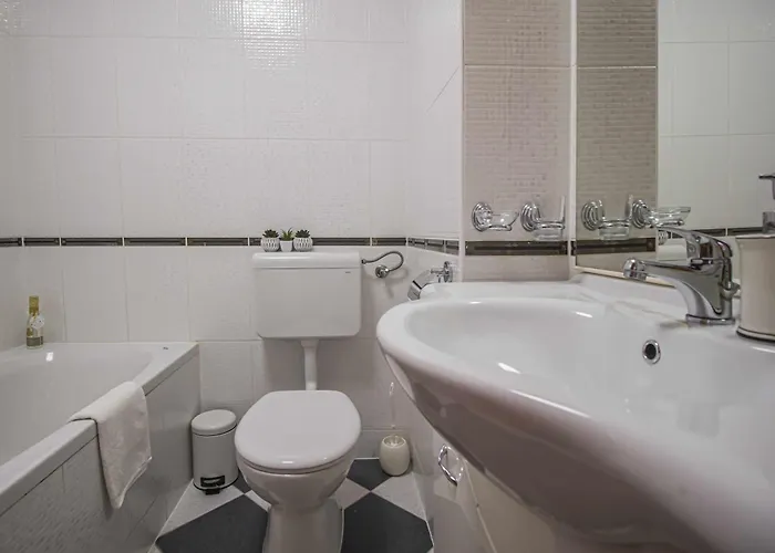 Anita With Amazing Sea View Apartment