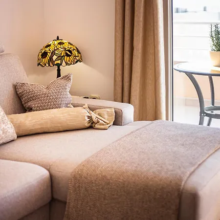 Anita With Amazing Sea View Апартаменти *