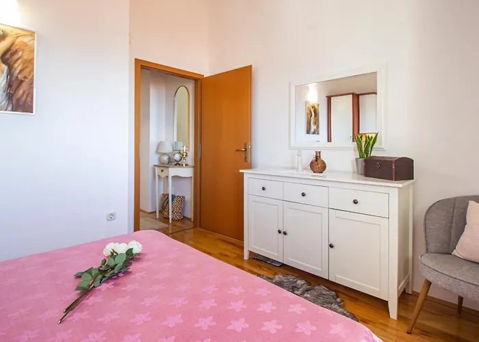 Anita With Amazing Sea View Apartament *